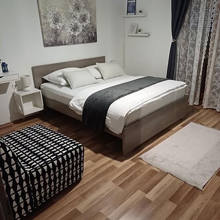 סנג' Josipa & Jelena Apartment מראה חיצוני תמונה