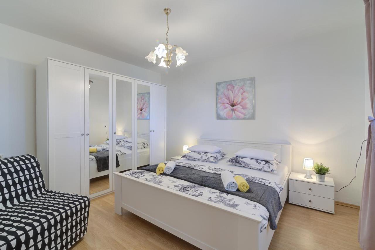 סנג' Josipa & Jelena Apartment מראה חיצוני תמונה
