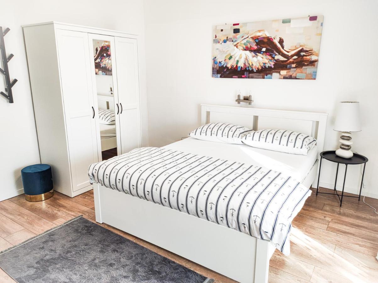 סנג' Josipa & Jelena Apartment מראה חיצוני תמונה