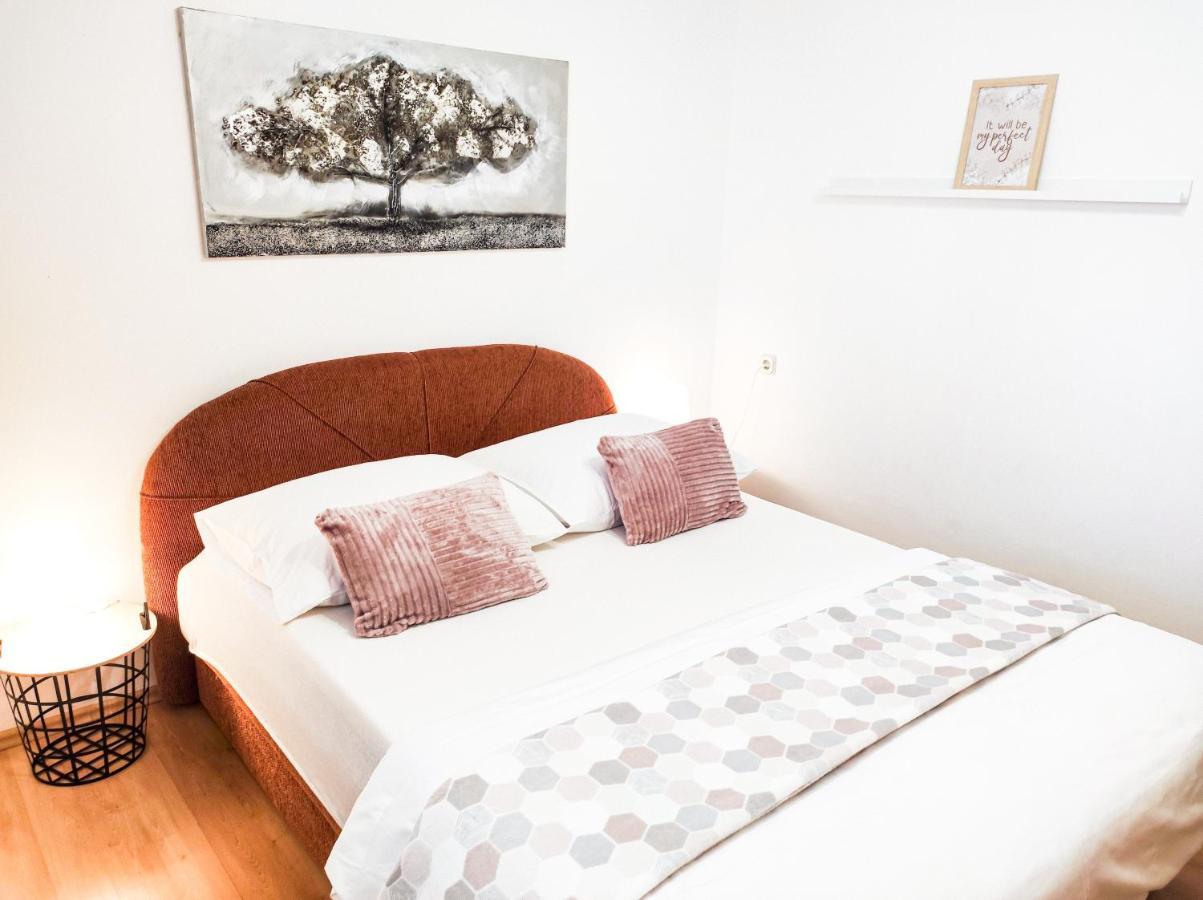 סנג' Josipa & Jelena Apartment מראה חיצוני תמונה